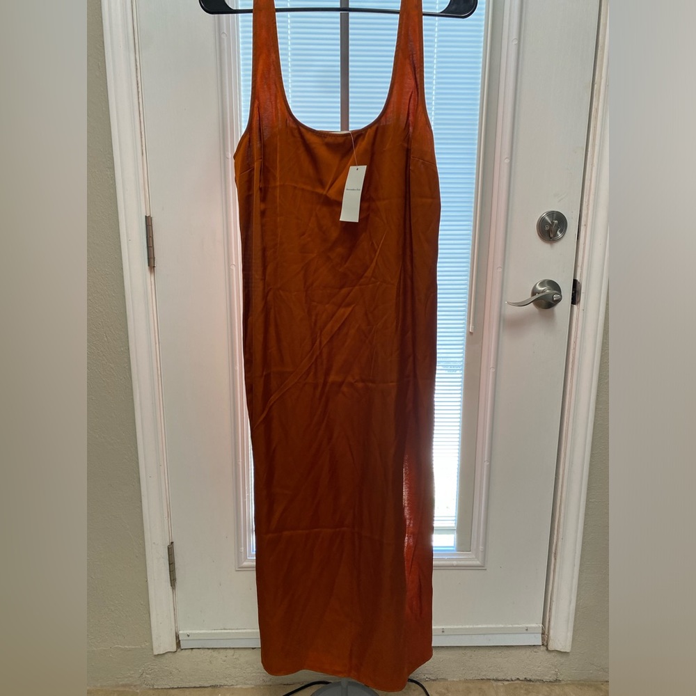 ABERCROMBIE AND FITCH || BURNT ORANGE SATIN SLIP DRESS WITH SLIT NEW WITH TAGS